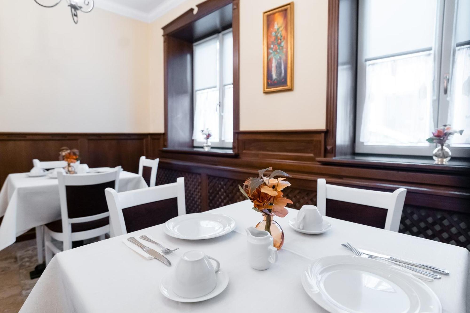 Rosen Villa Sibiu Buitenkant foto