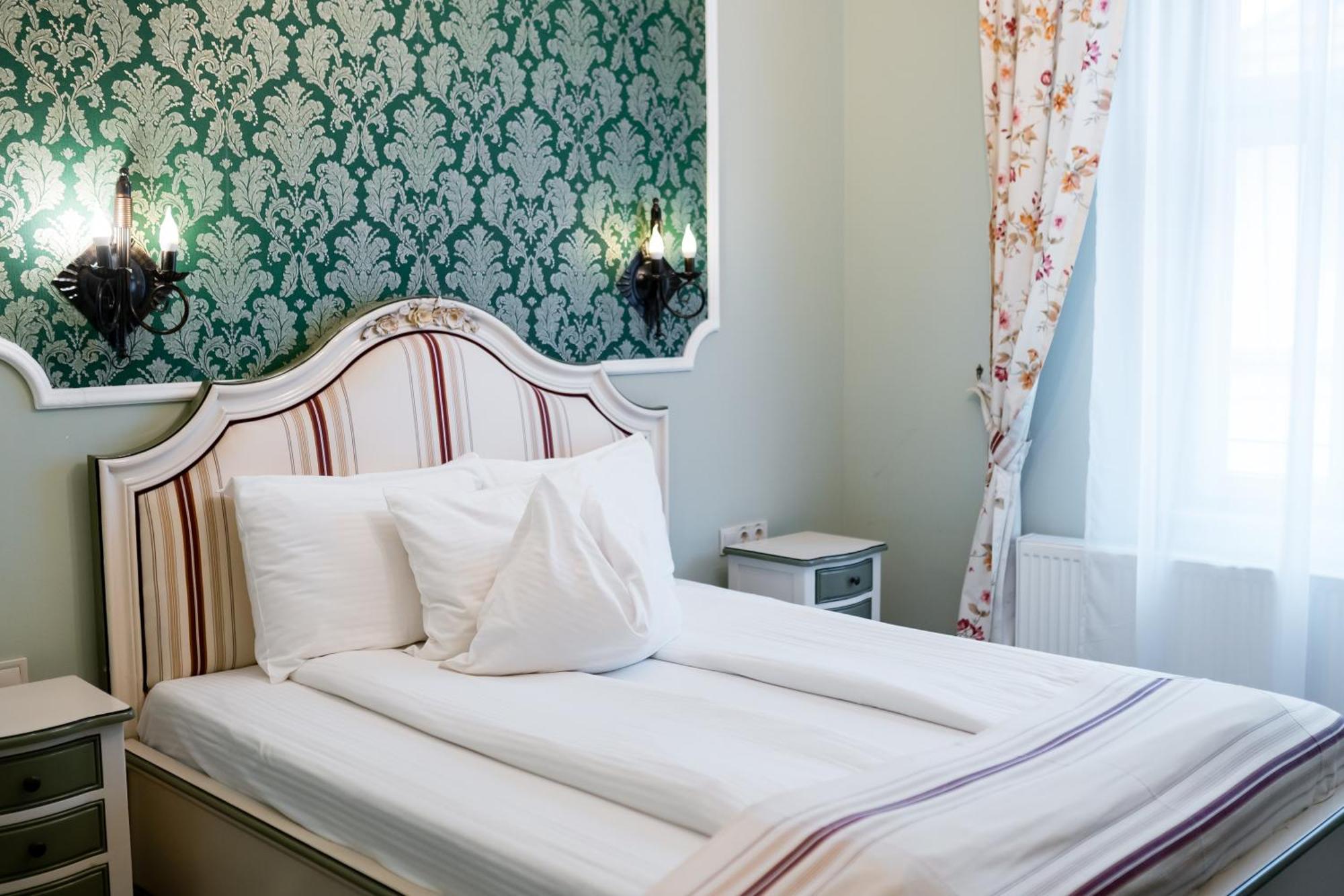 Rosen Villa Sibiu Buitenkant foto