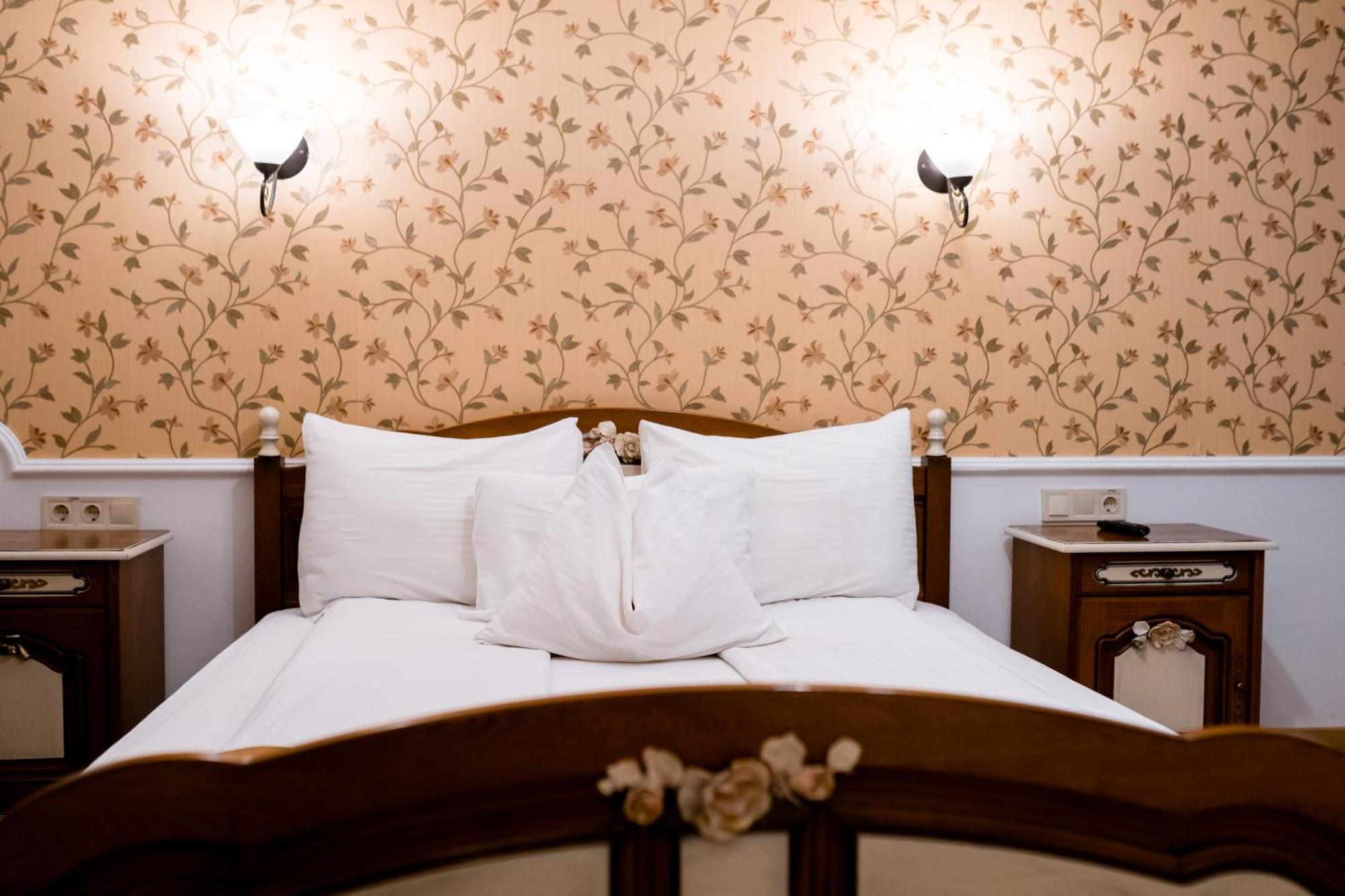 Rosen Villa Sibiu Buitenkant foto